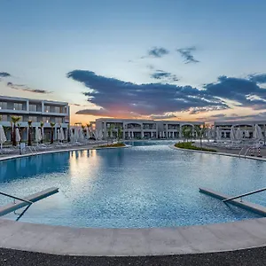  Resort Blue Lagoon Queen Yunanistan
